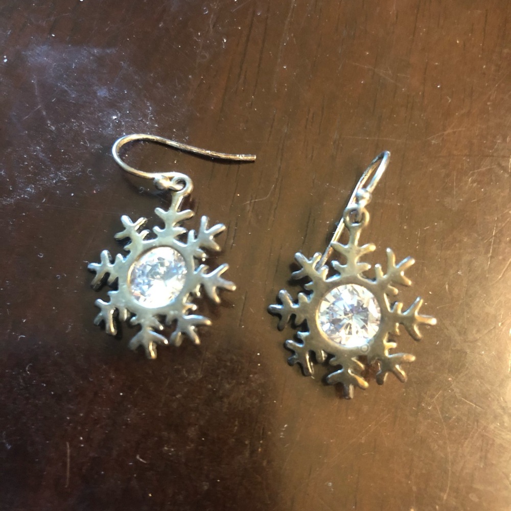 Silpada holiday earrings